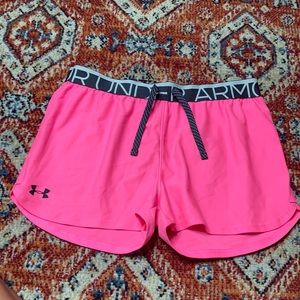 Women’s hot pink under armour shorts